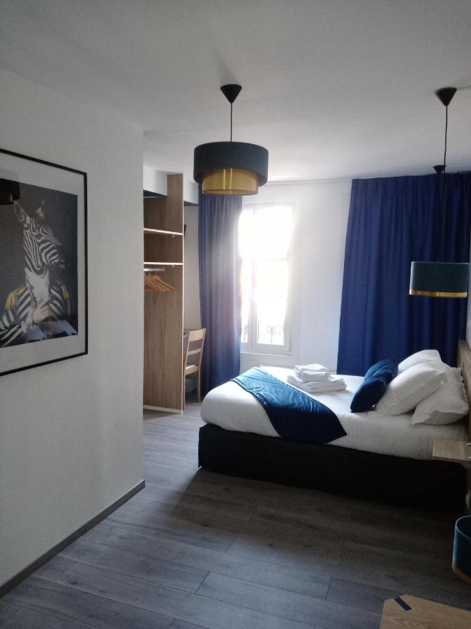 Les Remparts Hotell La Madelaine-sous-Montreuil Exteriör bild